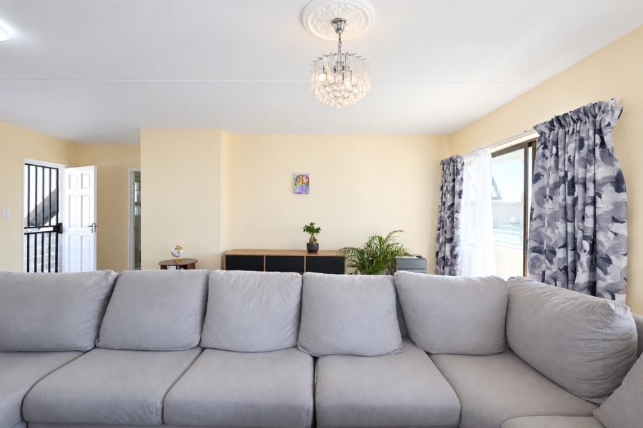 2 Bedroom Property for Sale in Parklands Western Cape